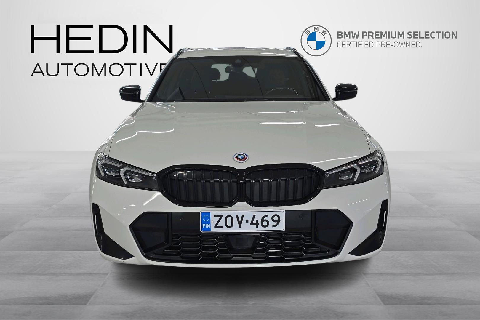 BMW 330 2023
