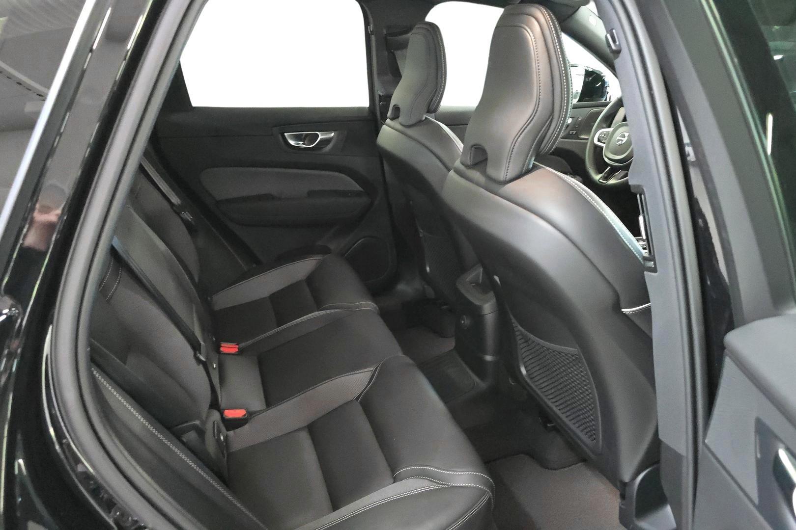 Volvo XC60 11