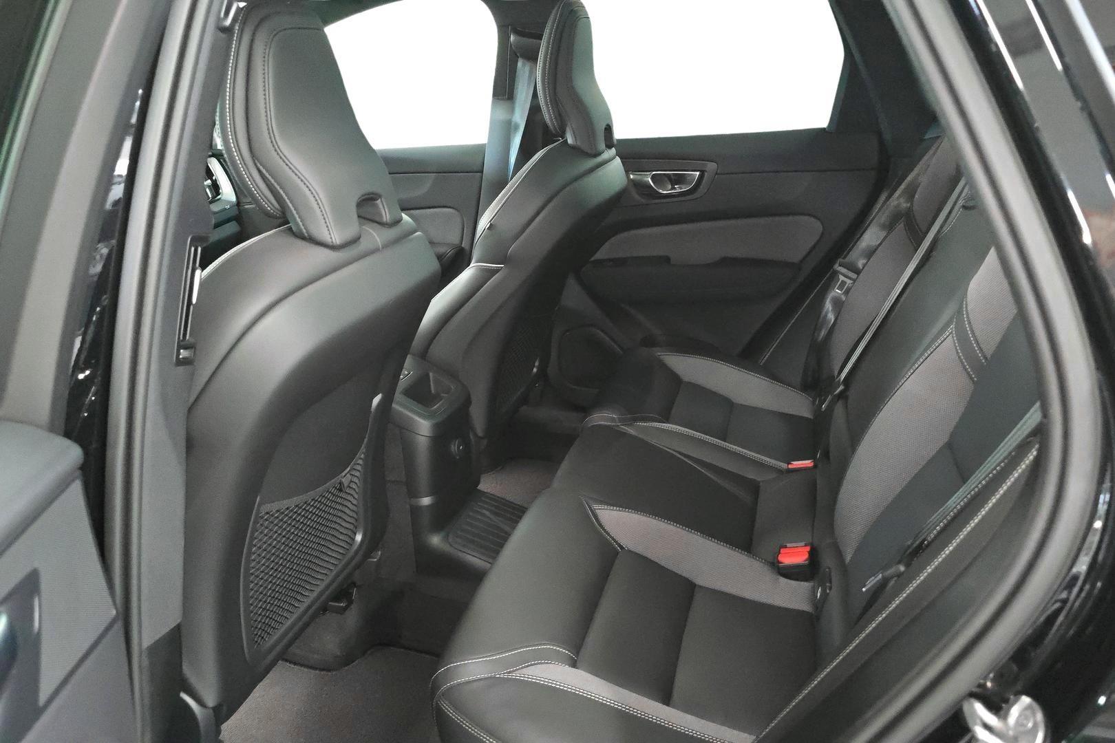 Volvo XC60 9