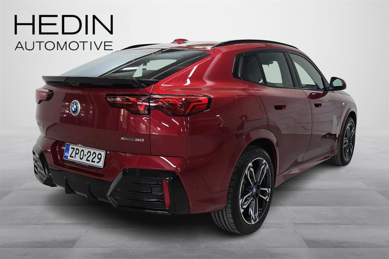 BMW iX2 2025