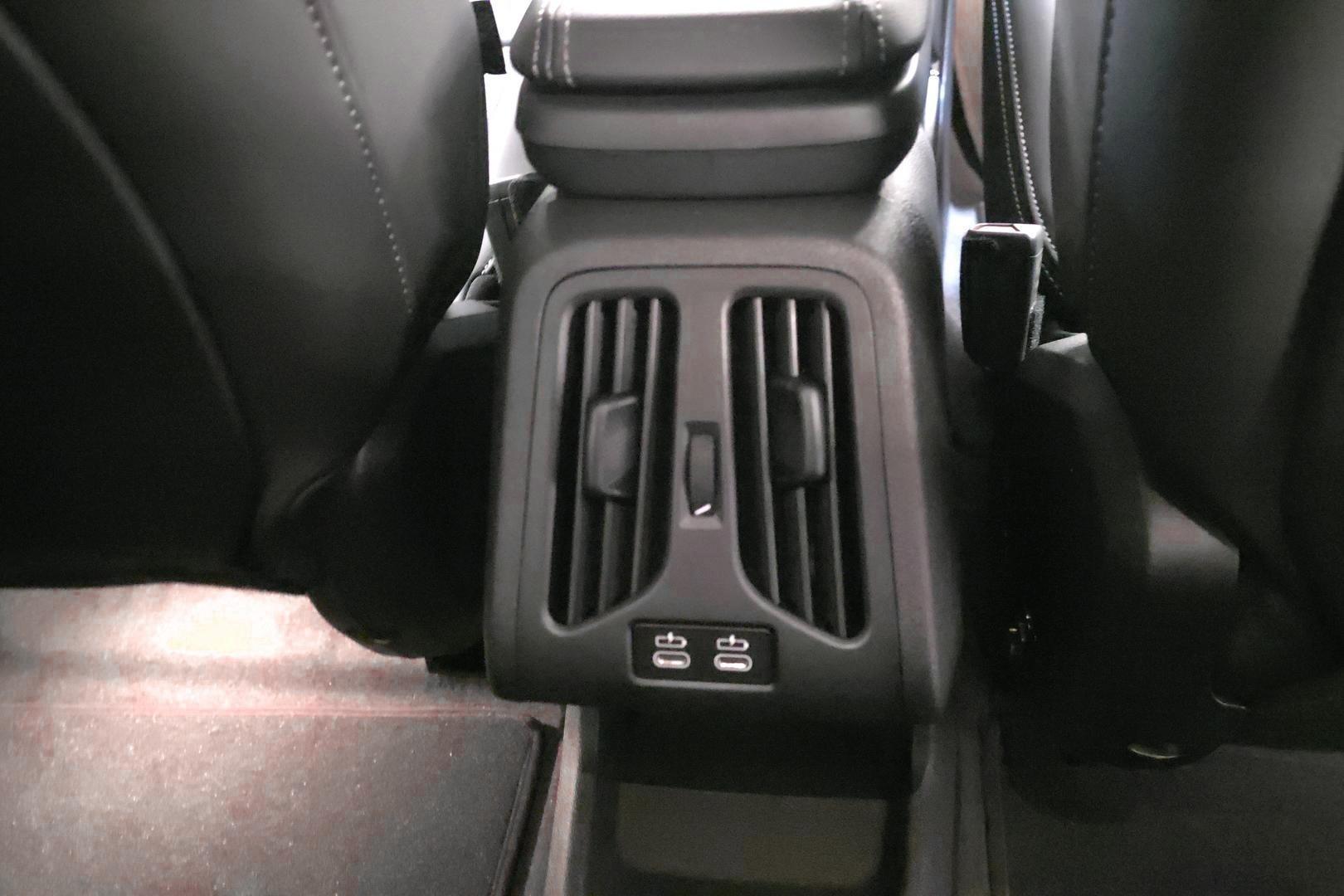 BMW iX1 2026