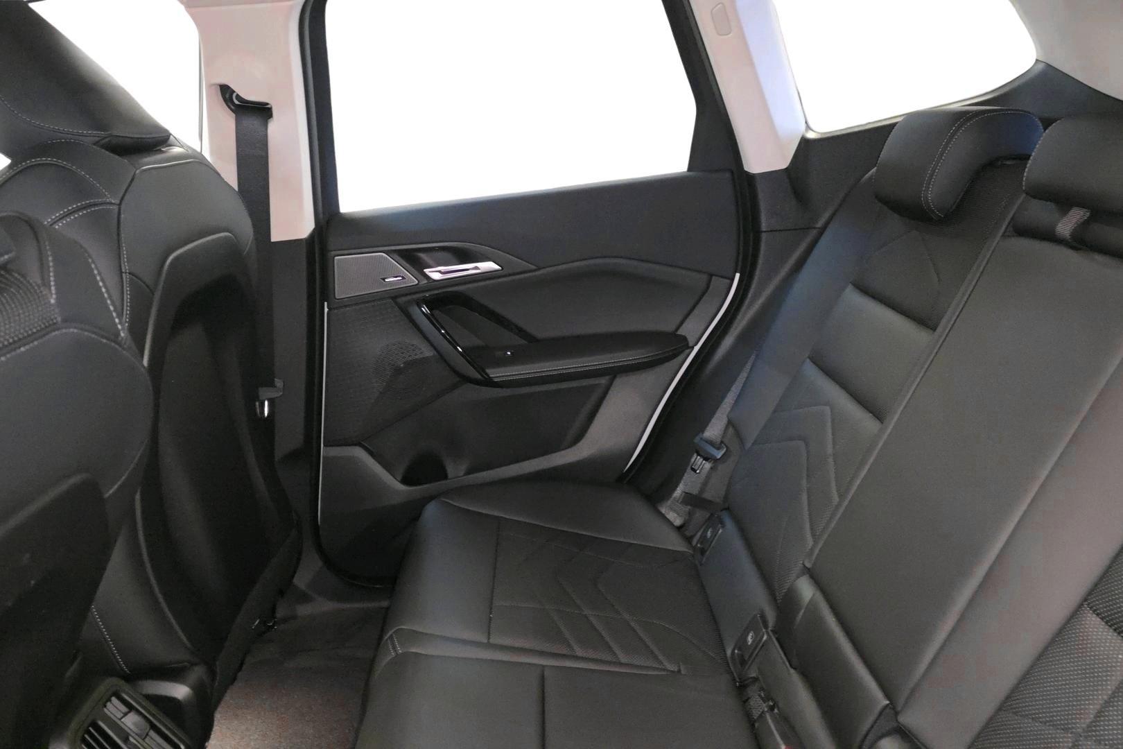 BMW iX1 2026