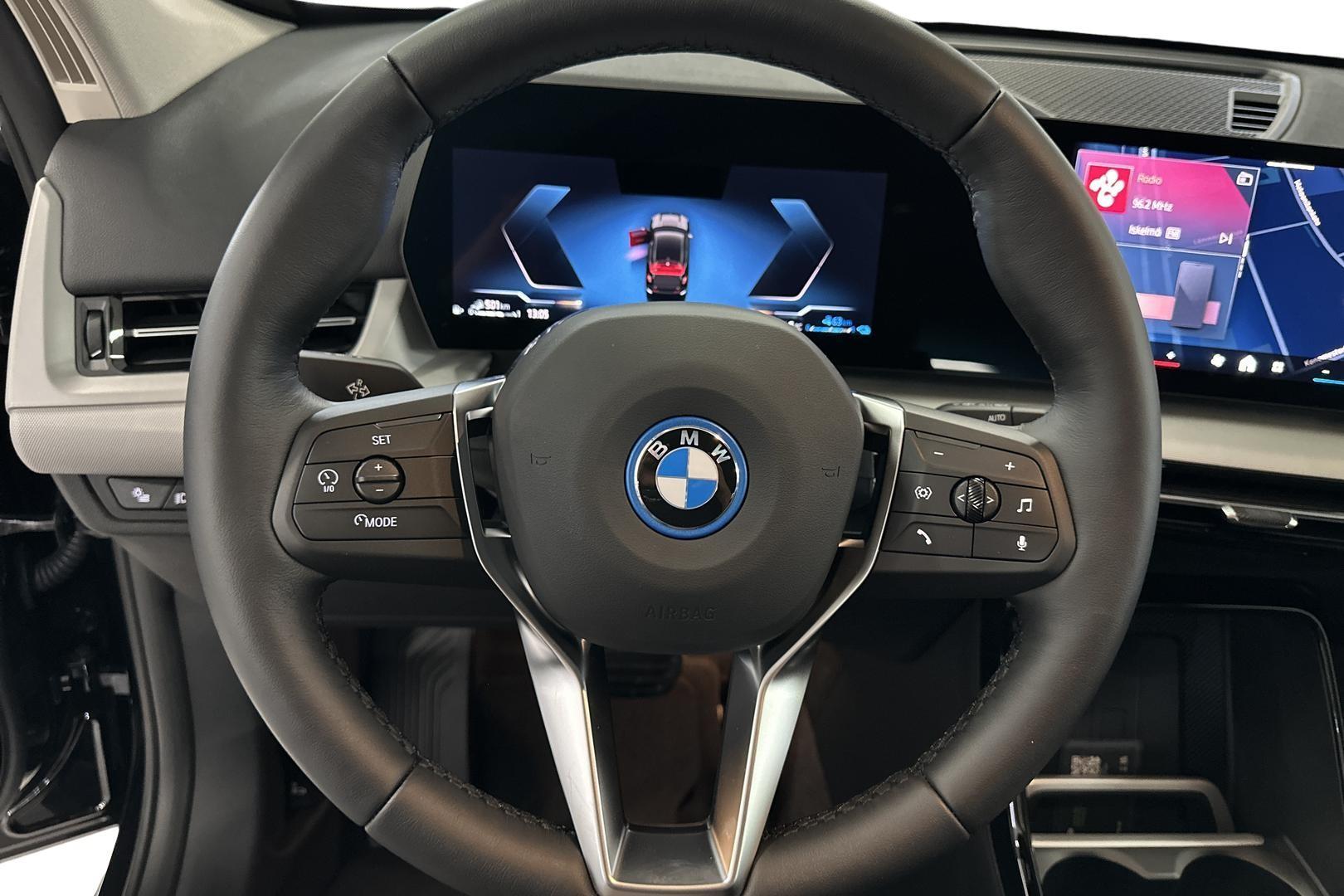 BMW X1 13