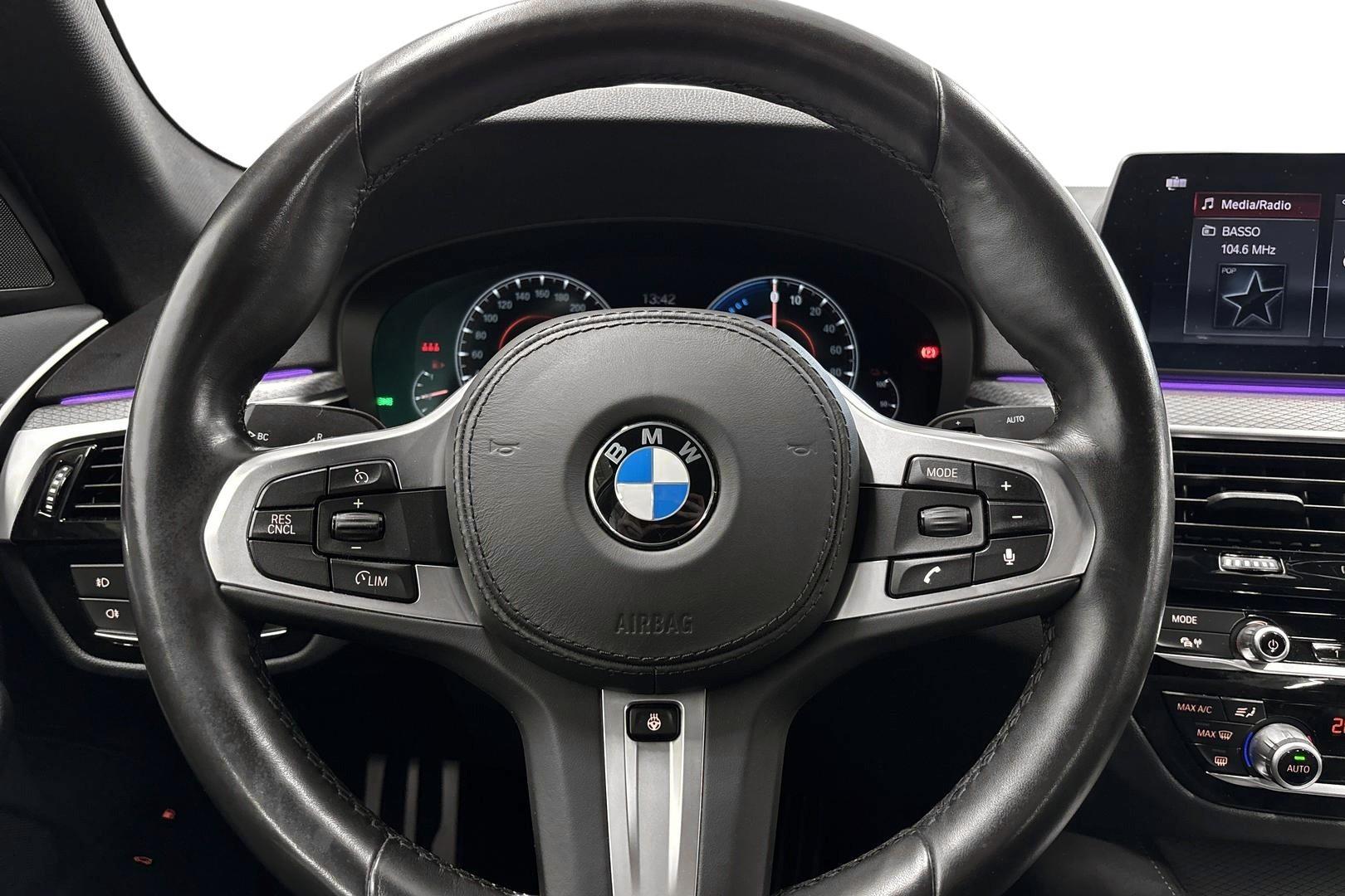 BMW 530 13