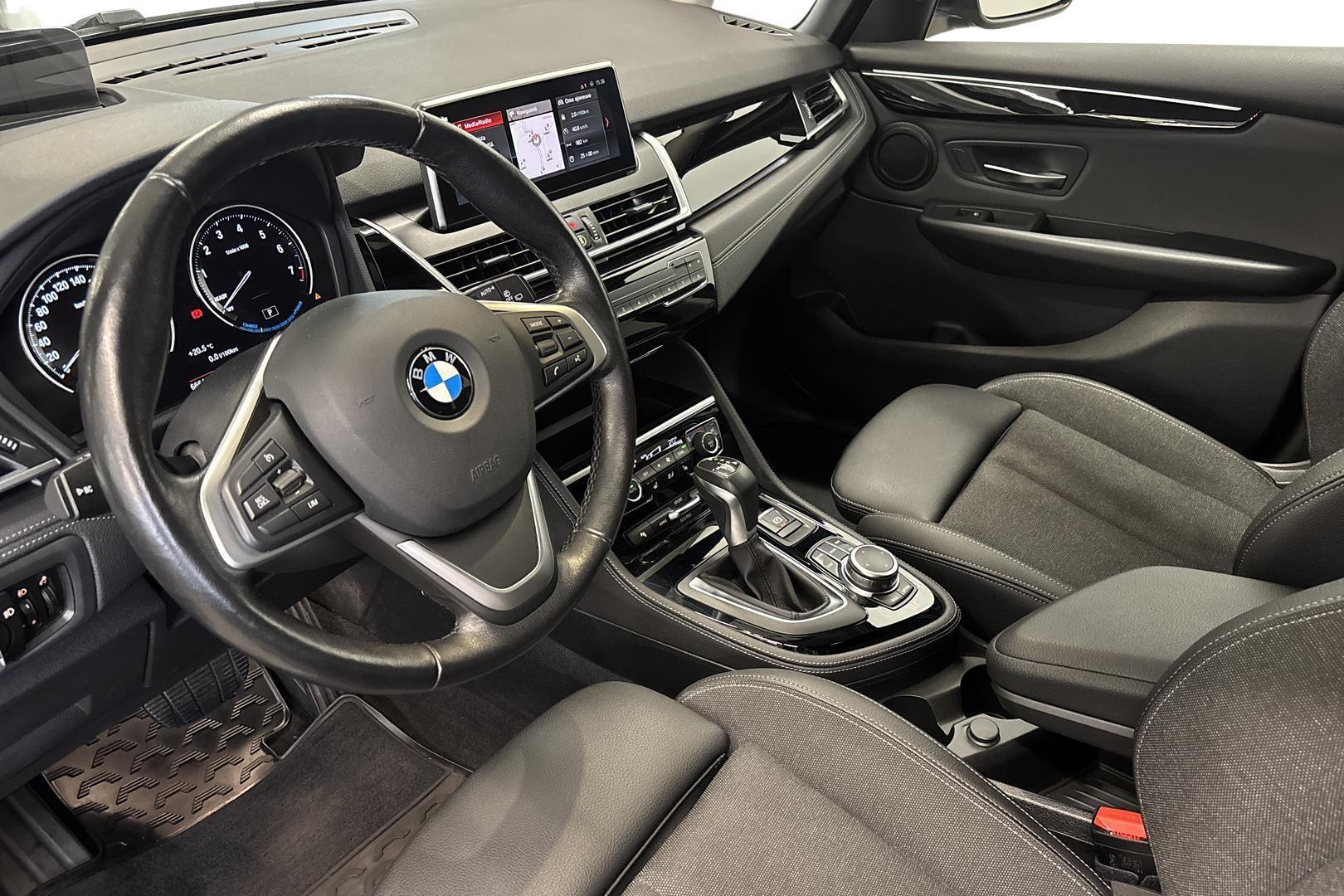 BMW 225 2020