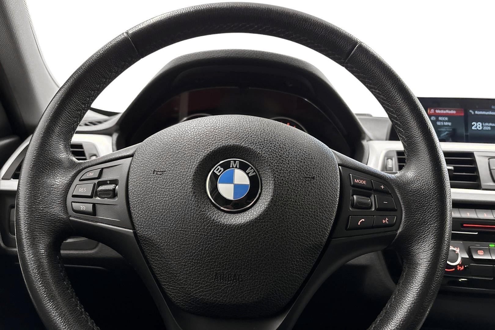 BMW 318 2017