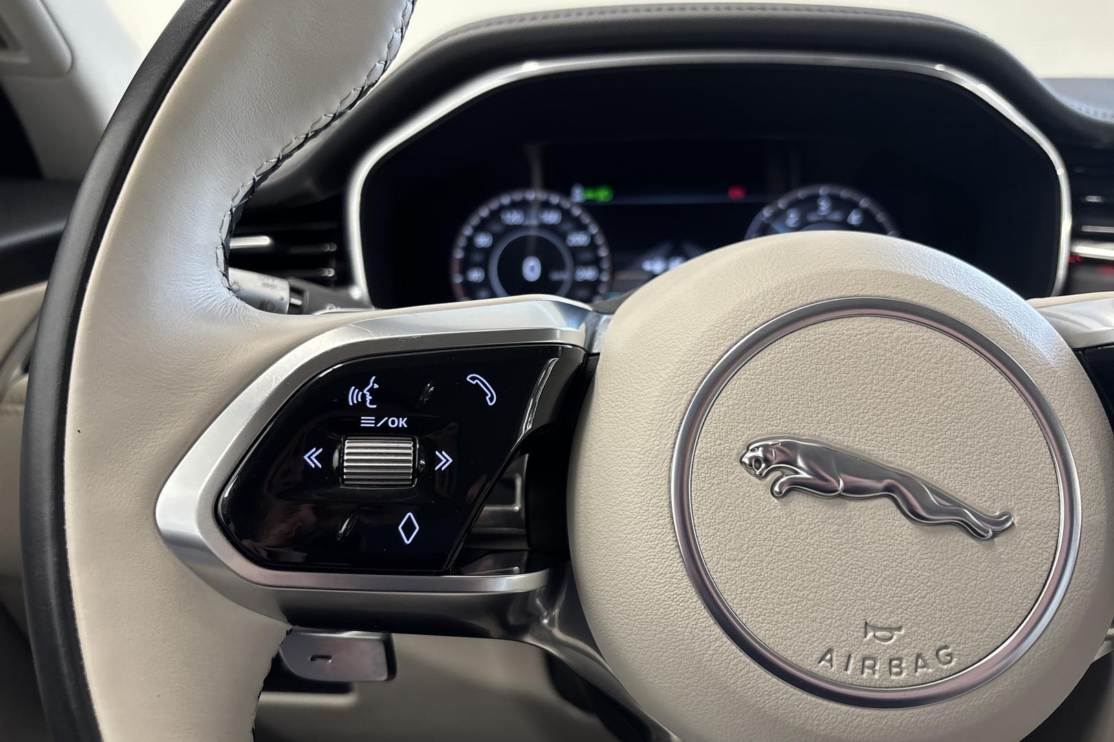 Jaguar F-PACE 2021