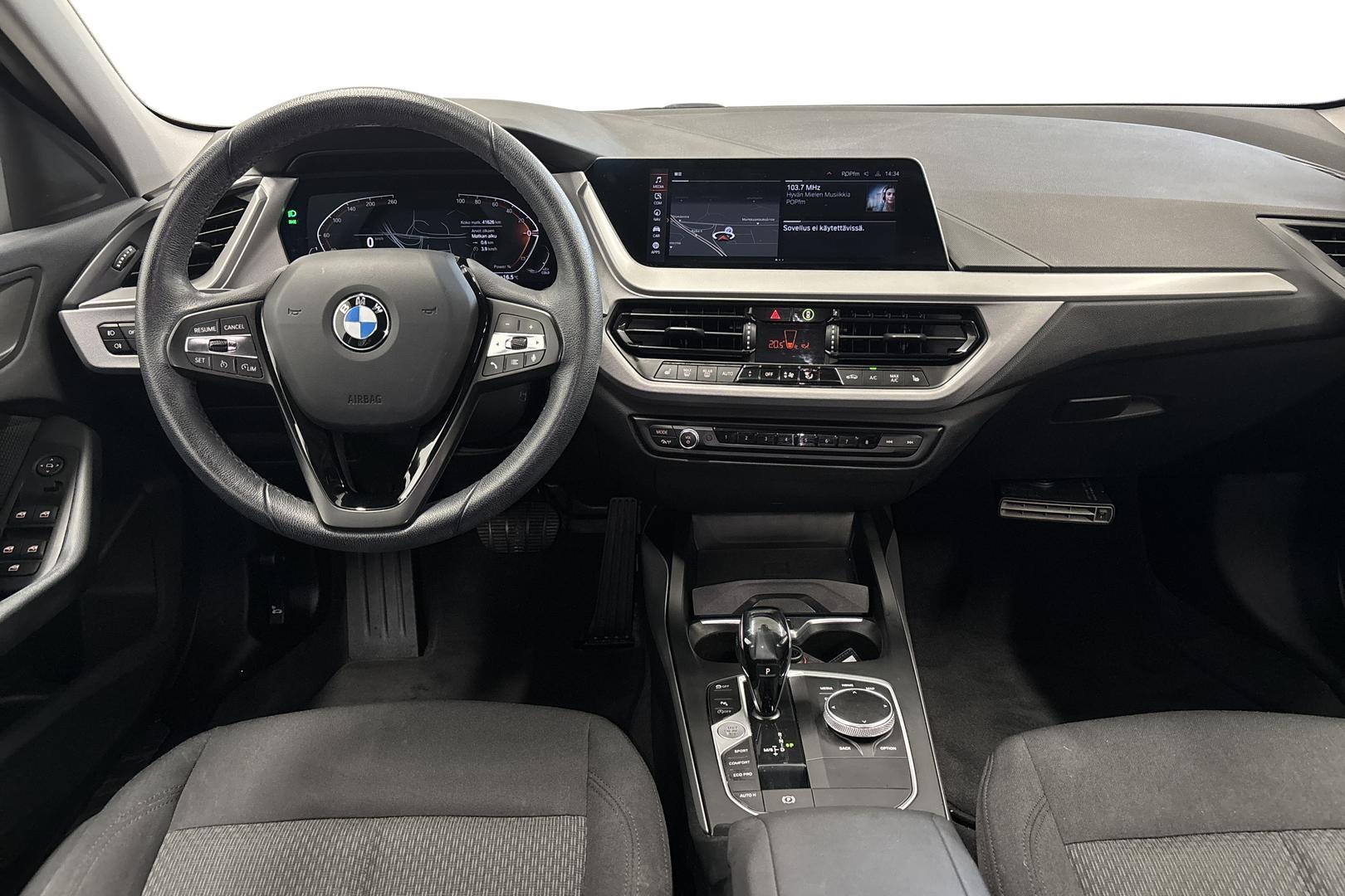 BMW 118 9