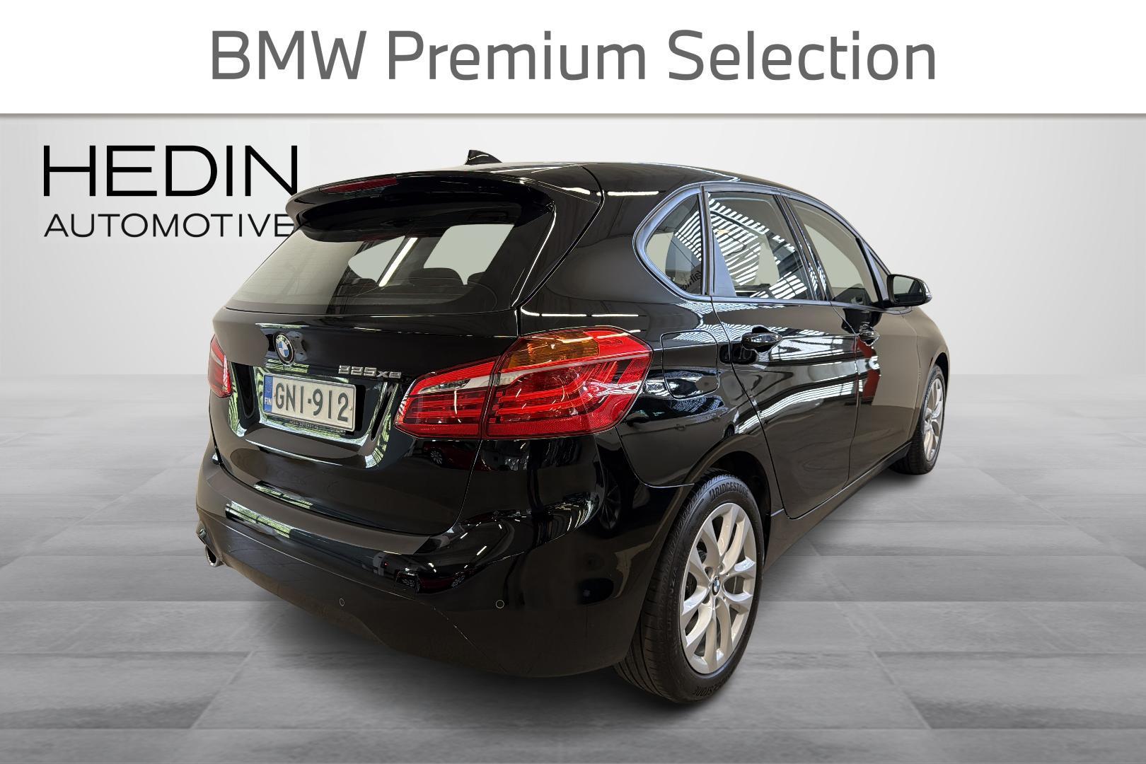 BMW 225 2020