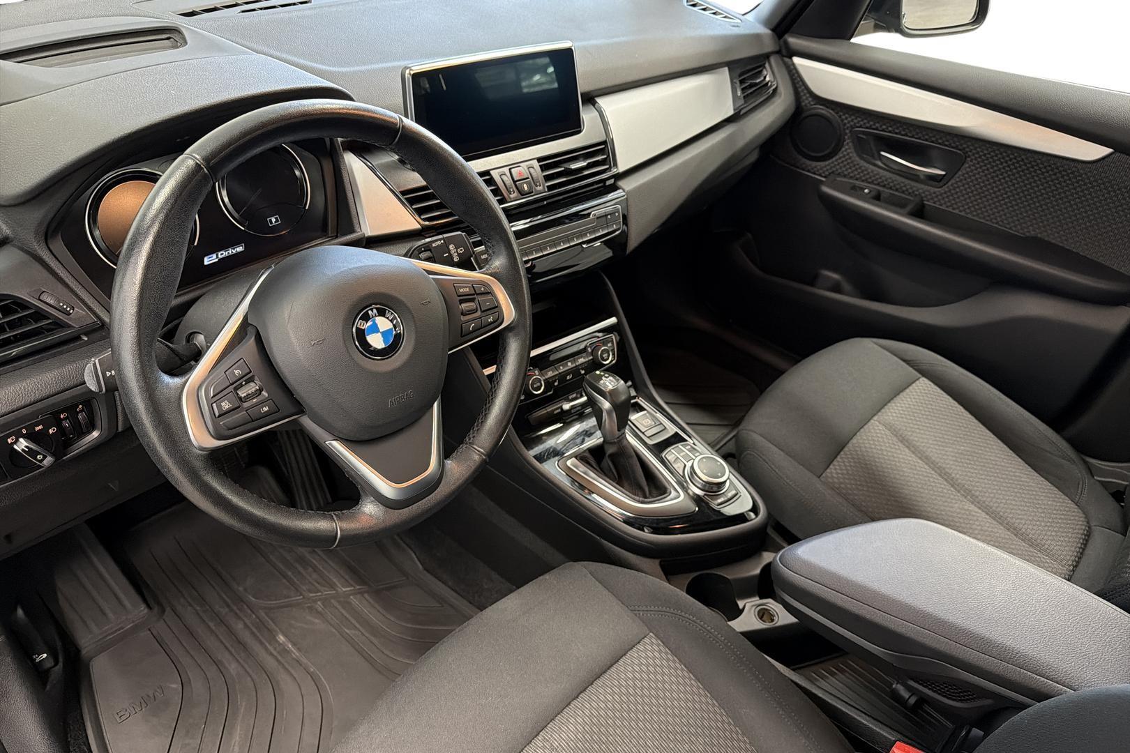 BMW 225 2020
