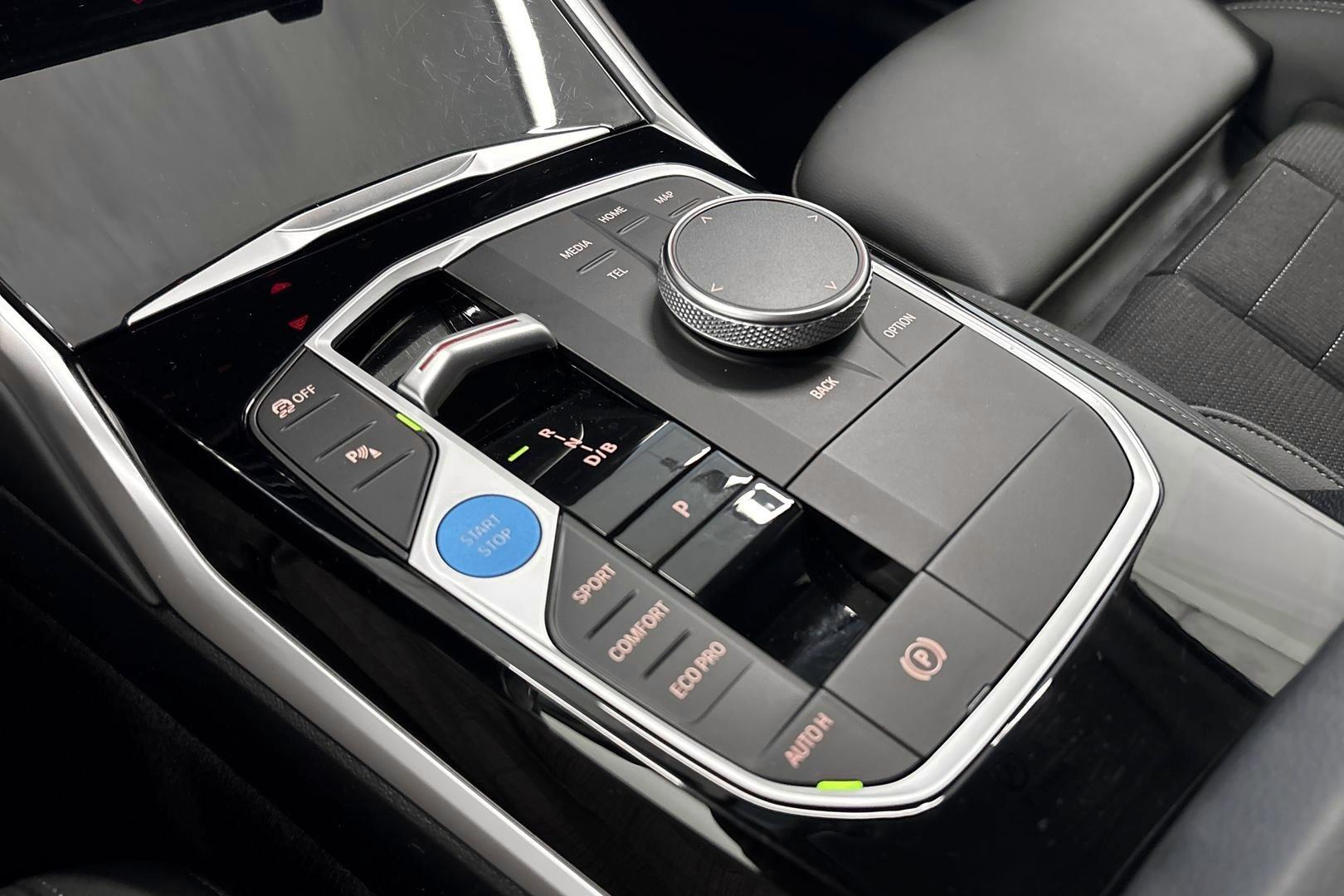 BMW i4 20