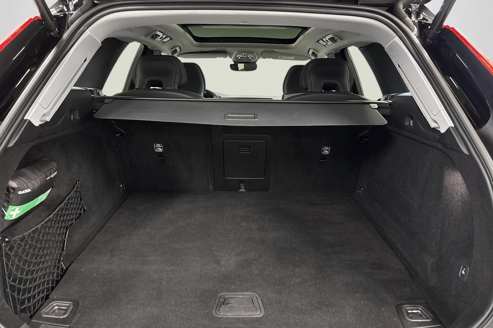 Volvo XC60 2022