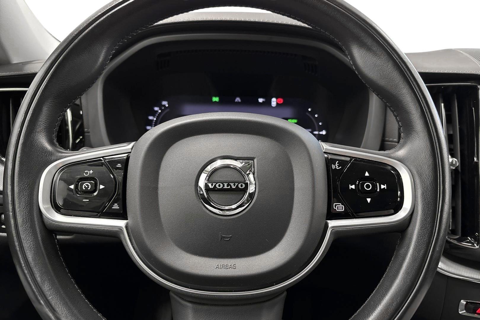 Volvo XC60 2022