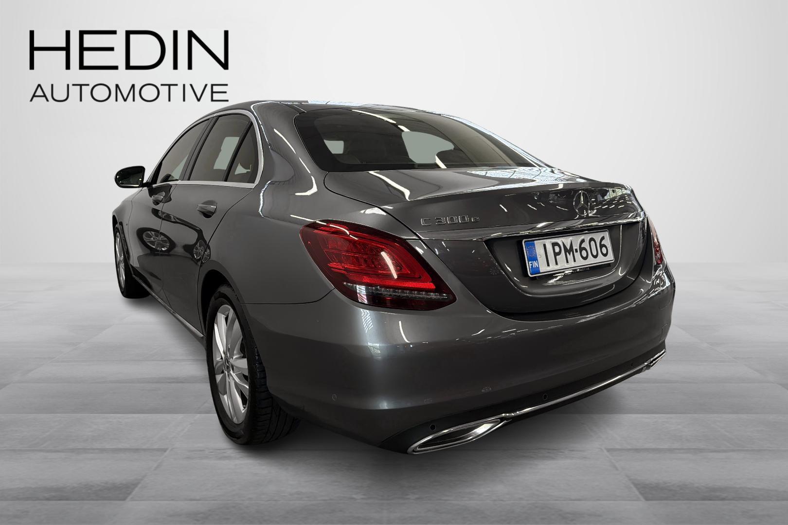 MERCEDES-BENZ C 2020