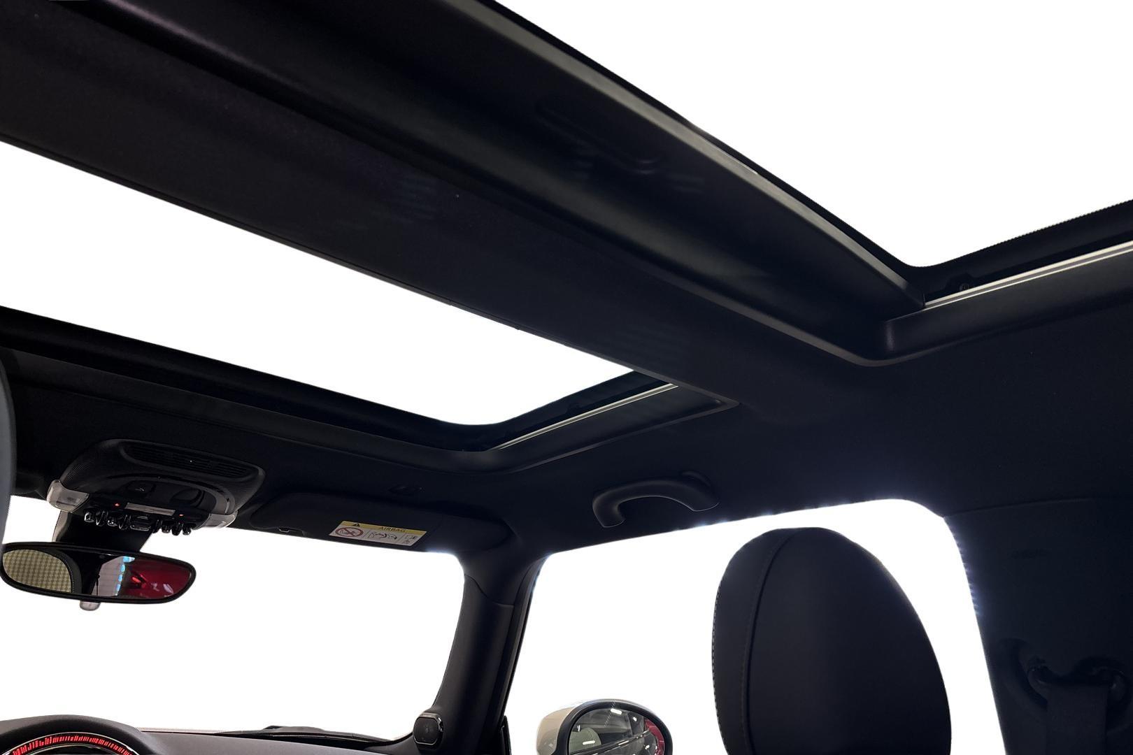 Mini Hatchback 2023