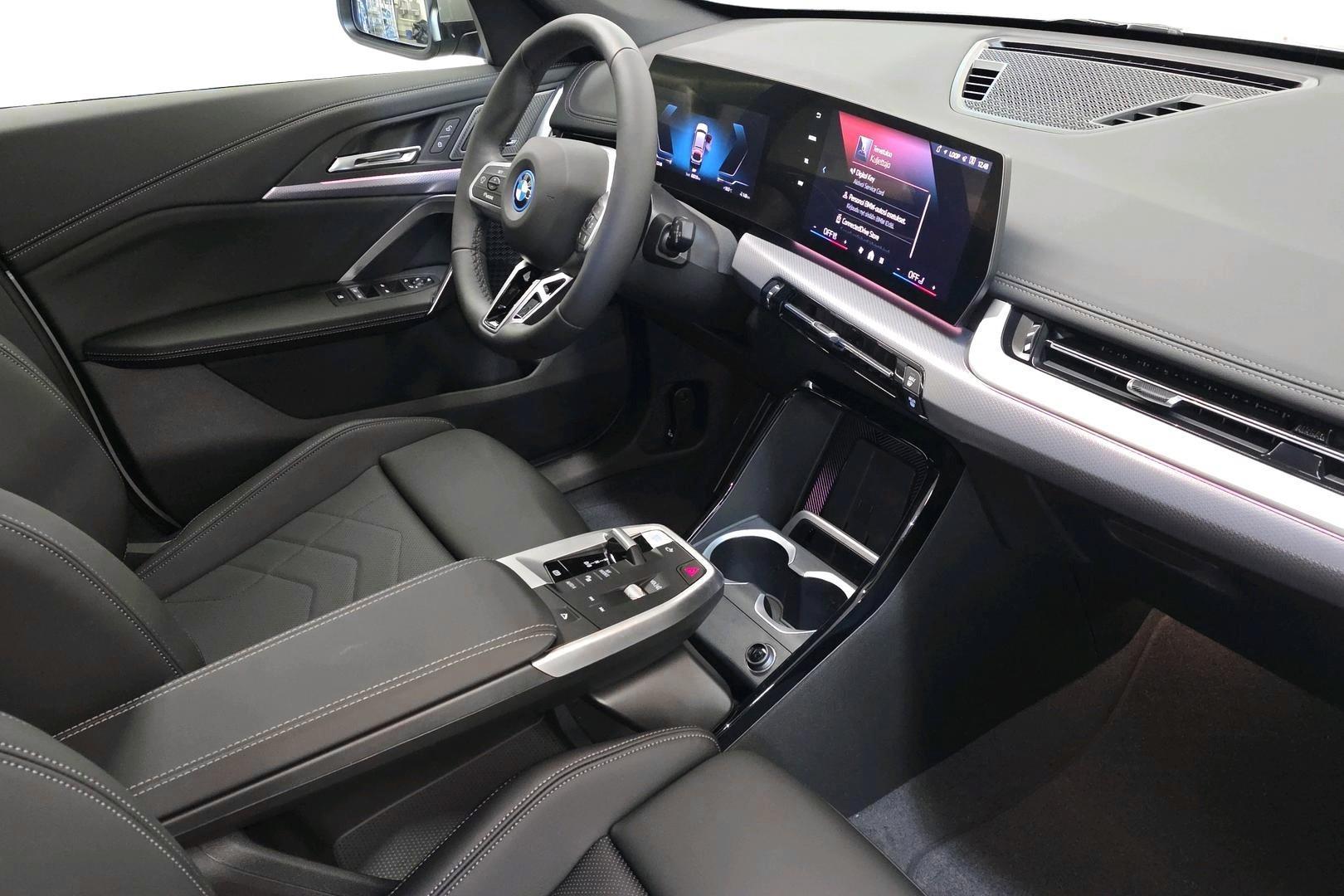 BMW iX1 2026