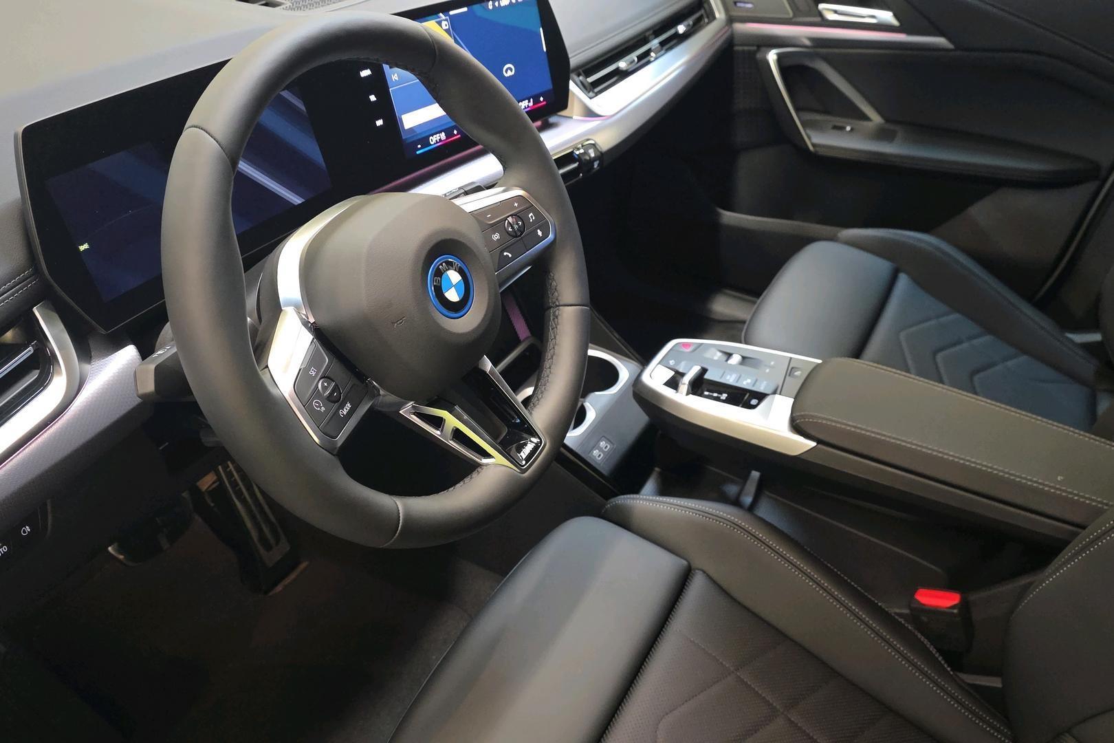 BMW iX1 2026