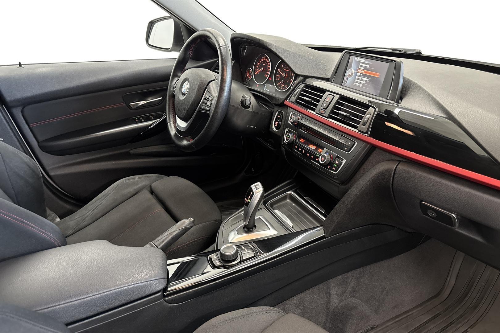 BMW 320 2015