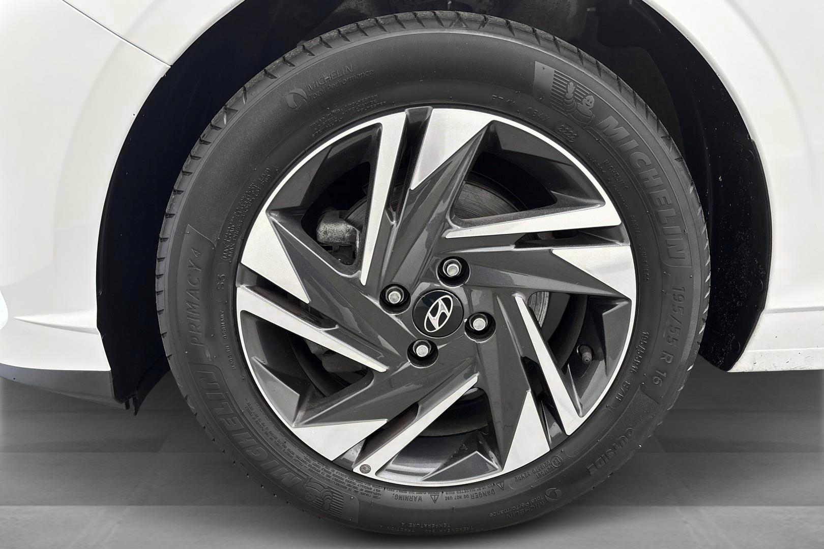 HYUNDAI i20 Hatchback 2023