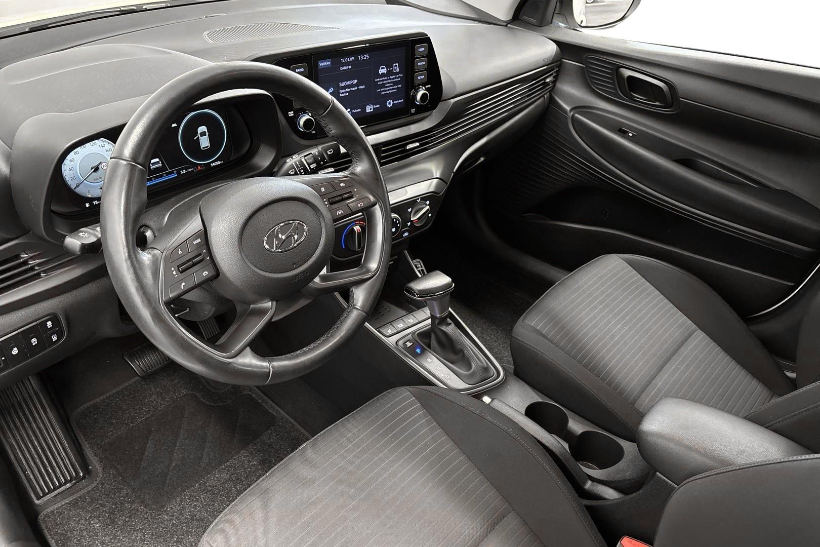 HYUNDAI i20 Hatchback 2023