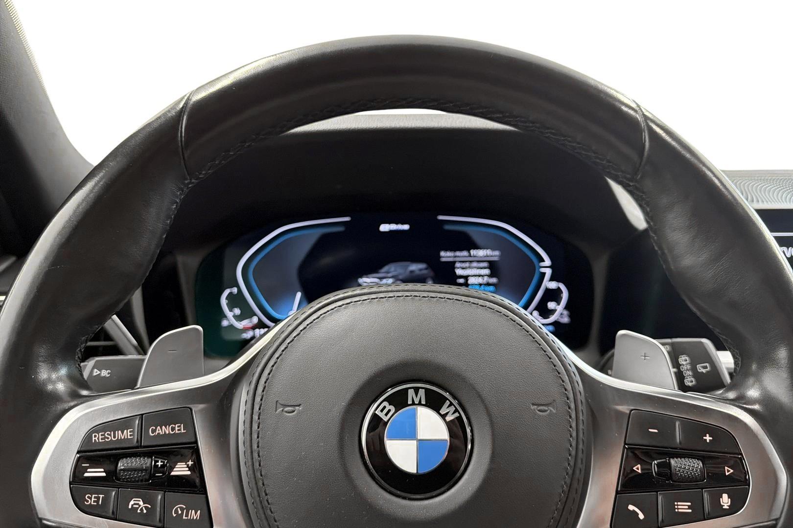 BMW 330 2021