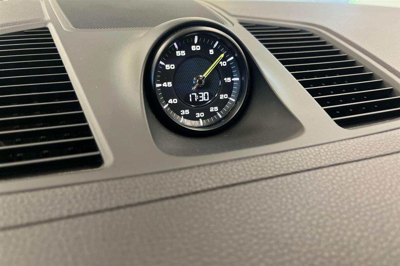 Porsche Cayenne 2023
