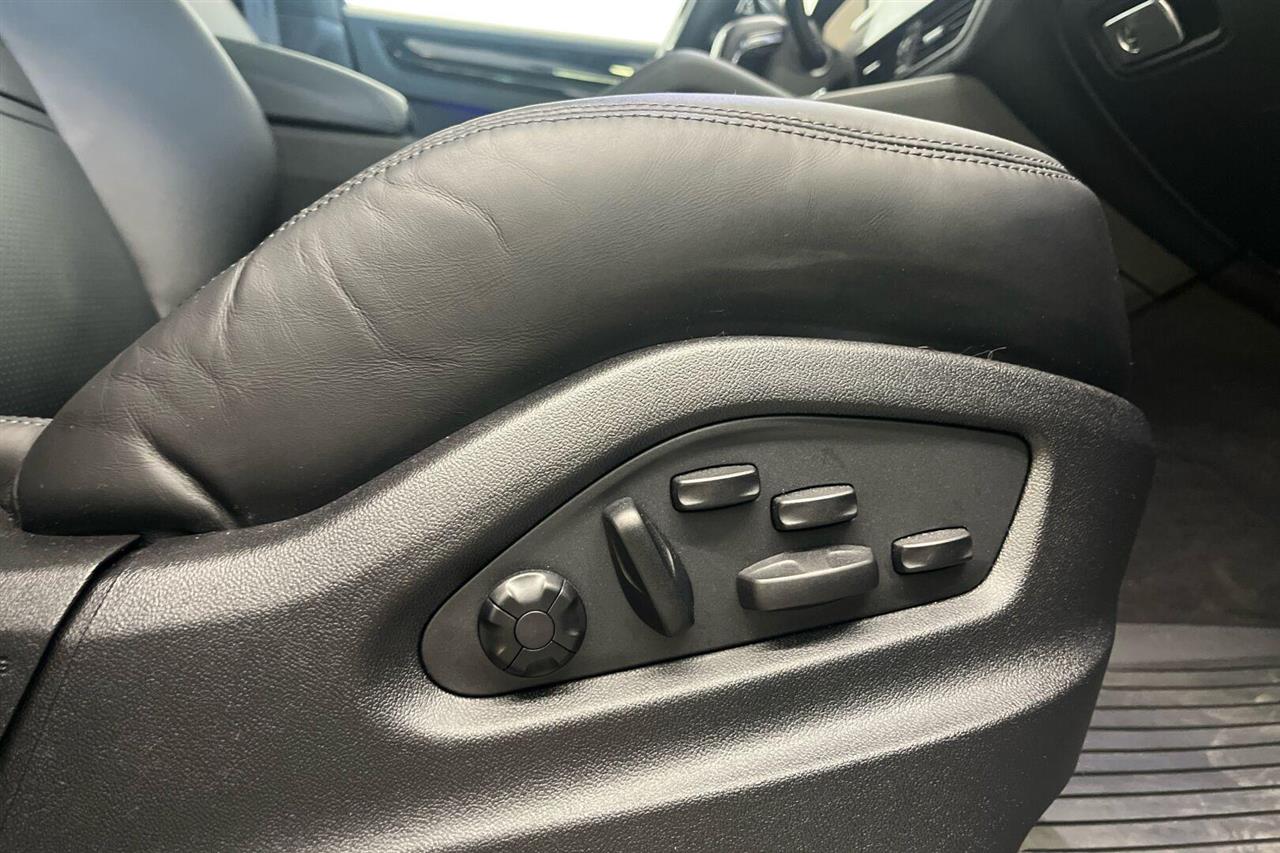 Porsche Cayenne 2023