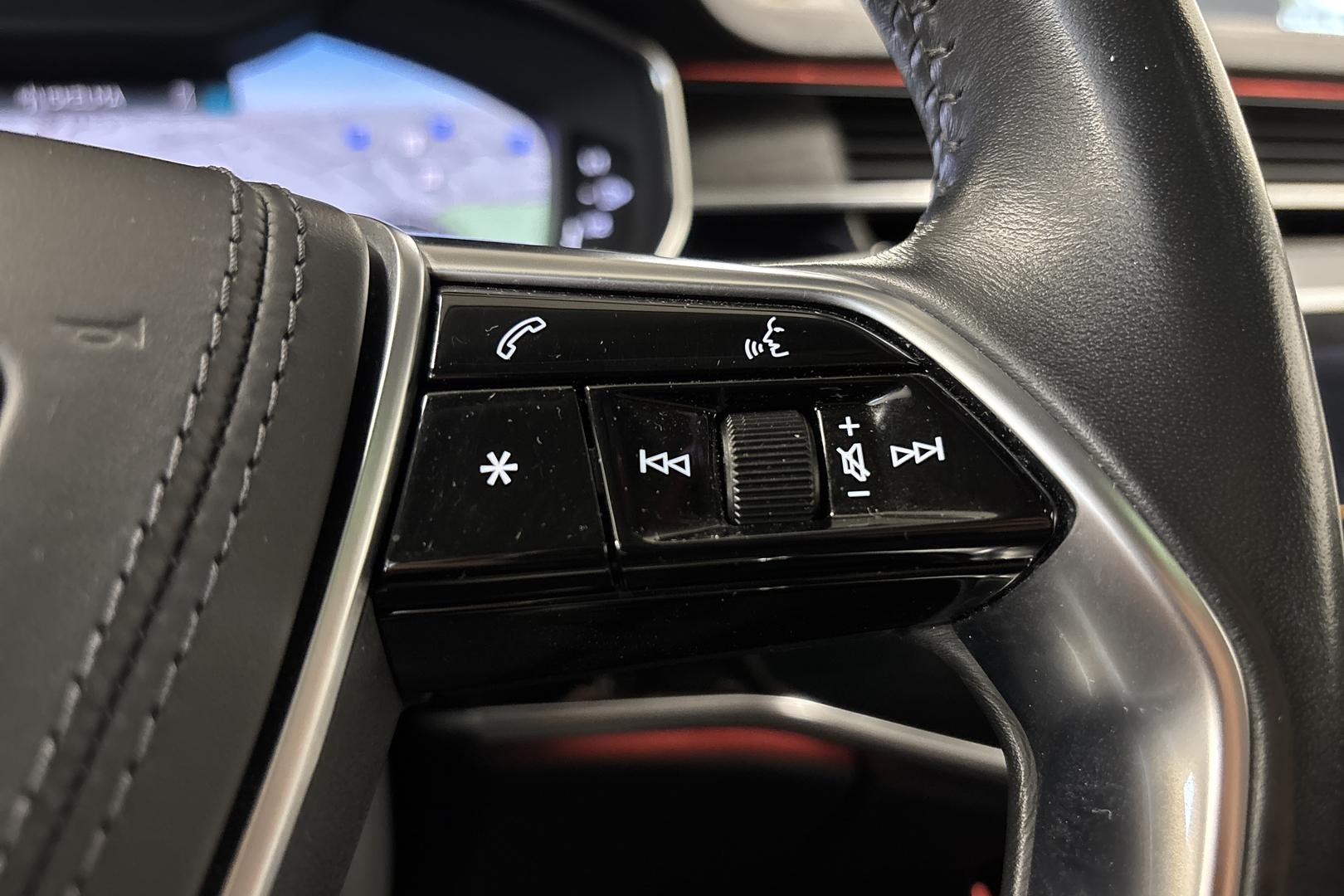 Audi A8 2021