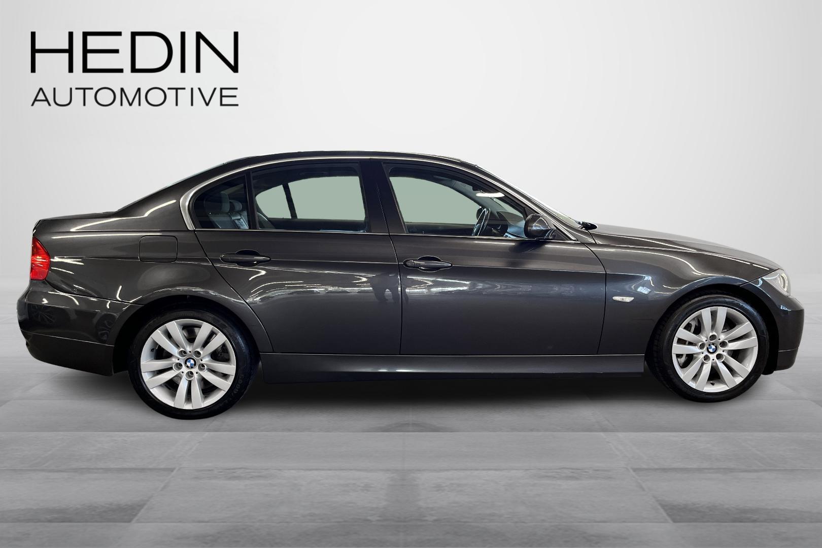 BMW 330 2008