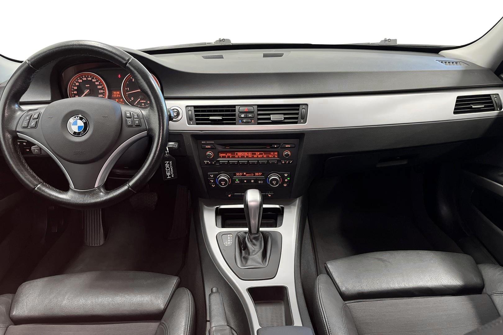 BMW 330 2008