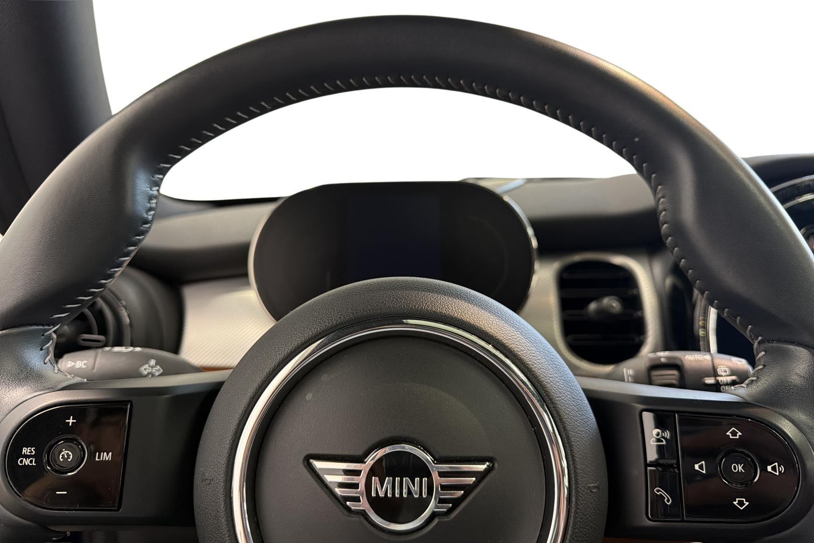 MINI Hatchback 2023