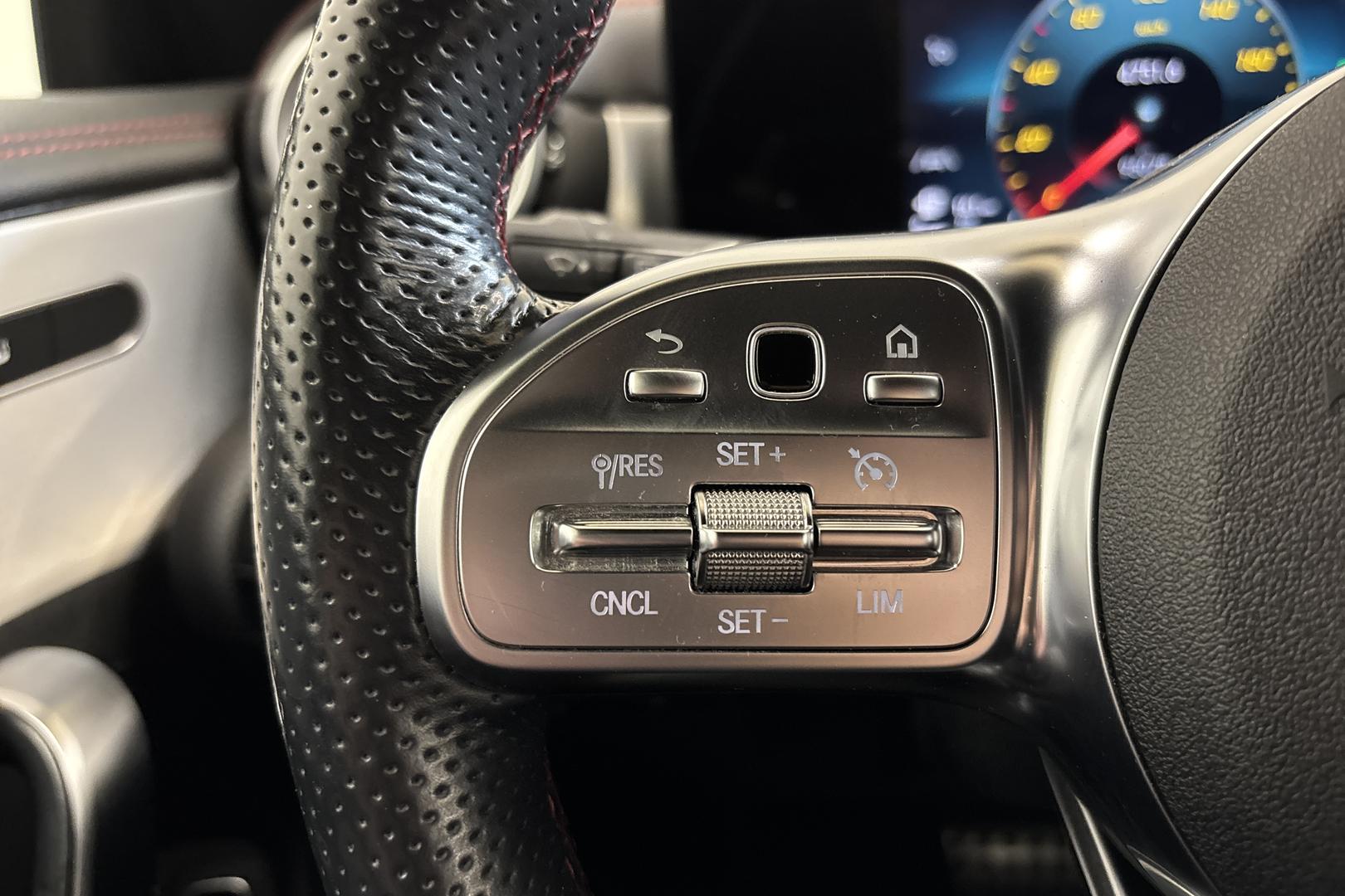 Mercedes-Benz CLA 2023