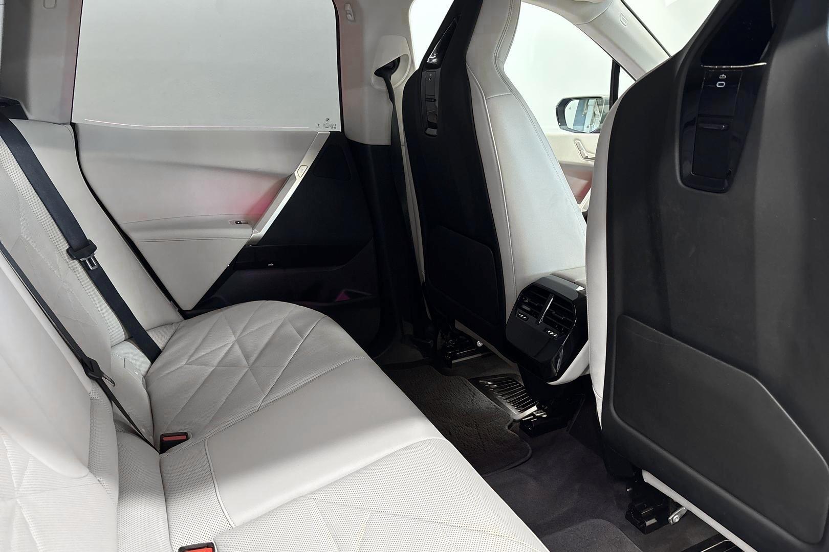 BMW iX 2024