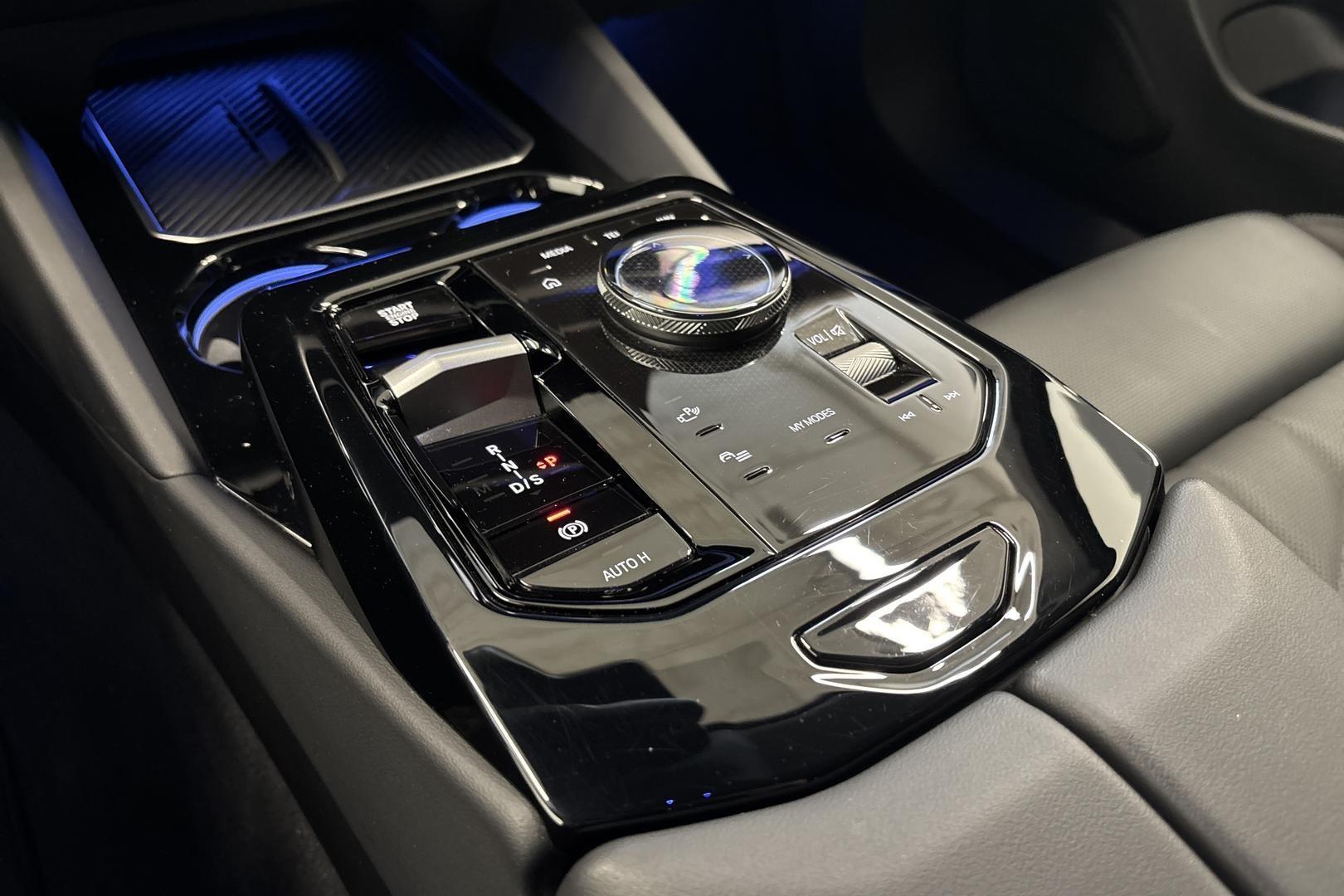 BMW 530 2024
