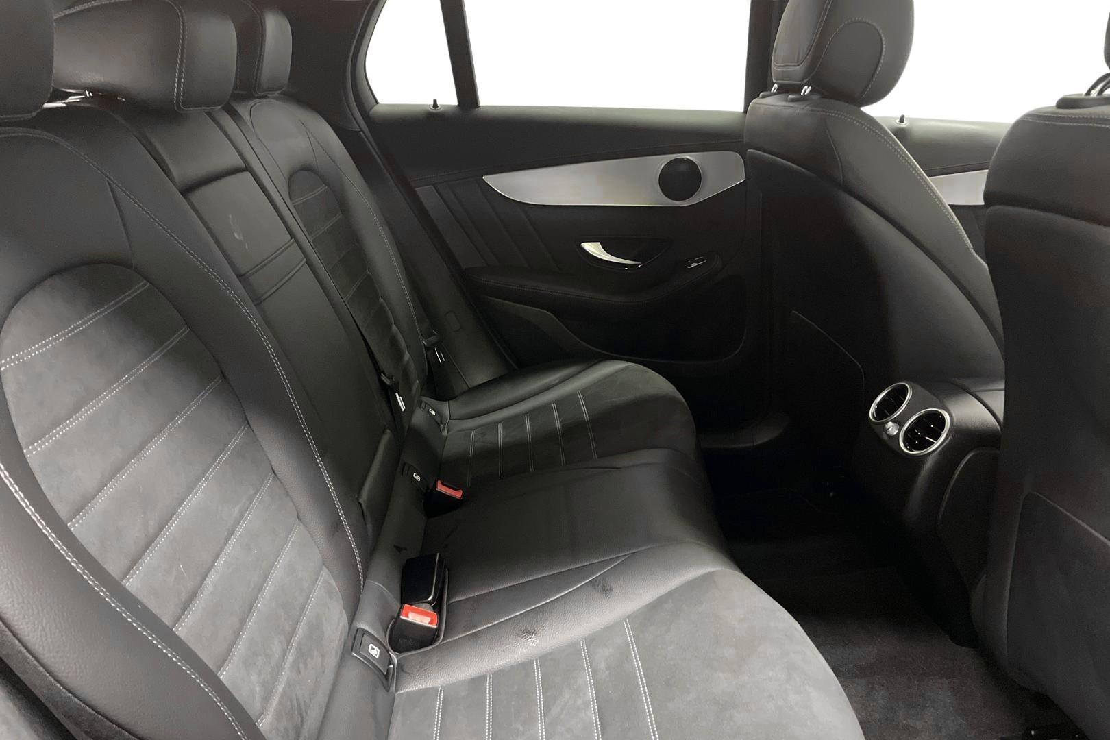 Mercedes-Benz GLC 2023