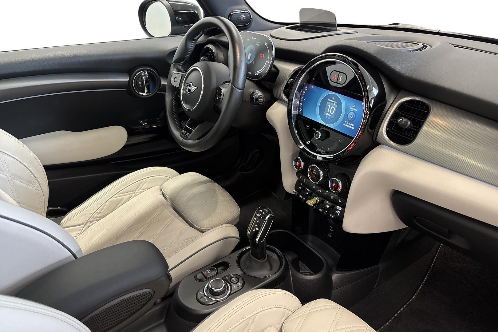 MINI Hatchback 2024