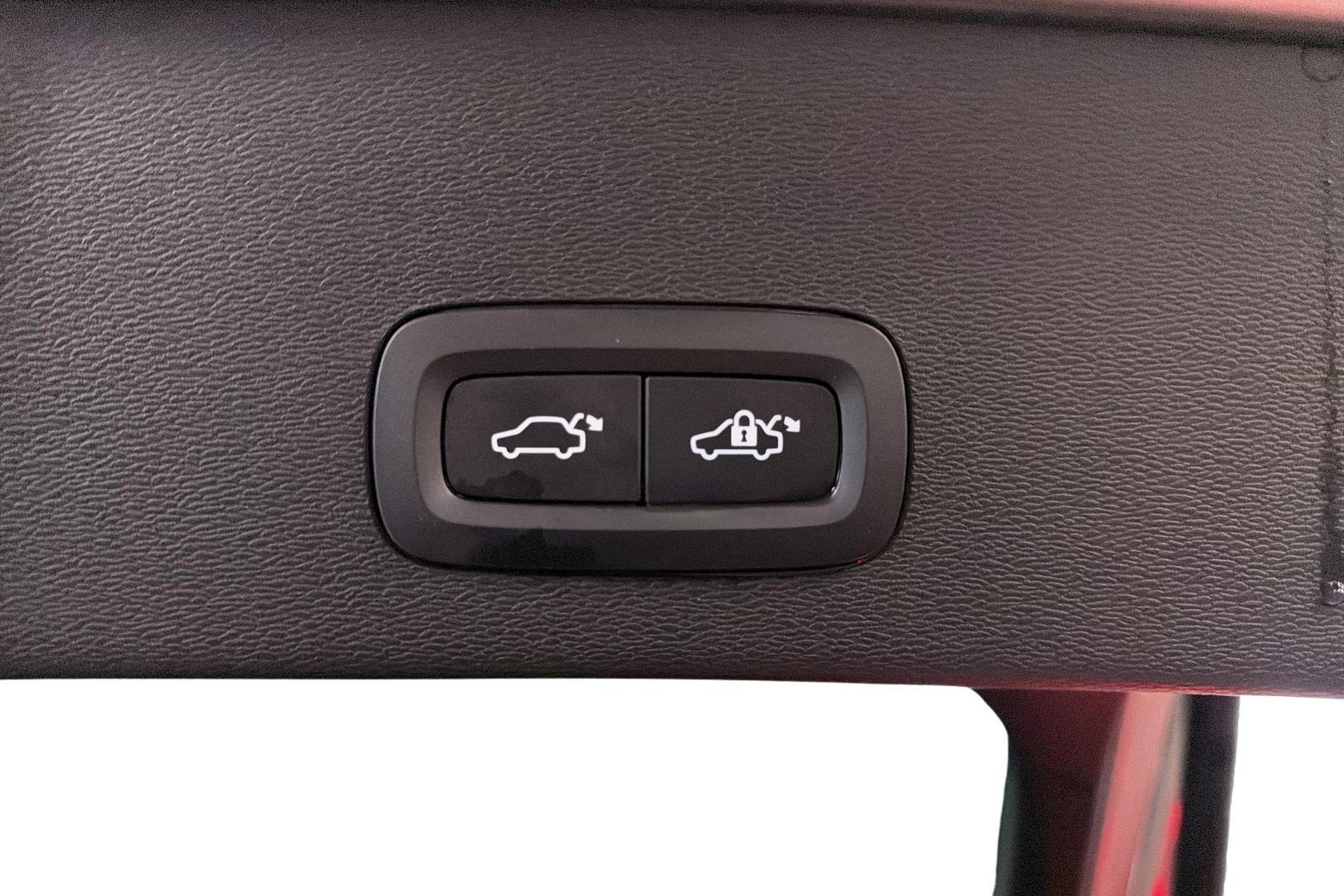 Volvo C40 2022