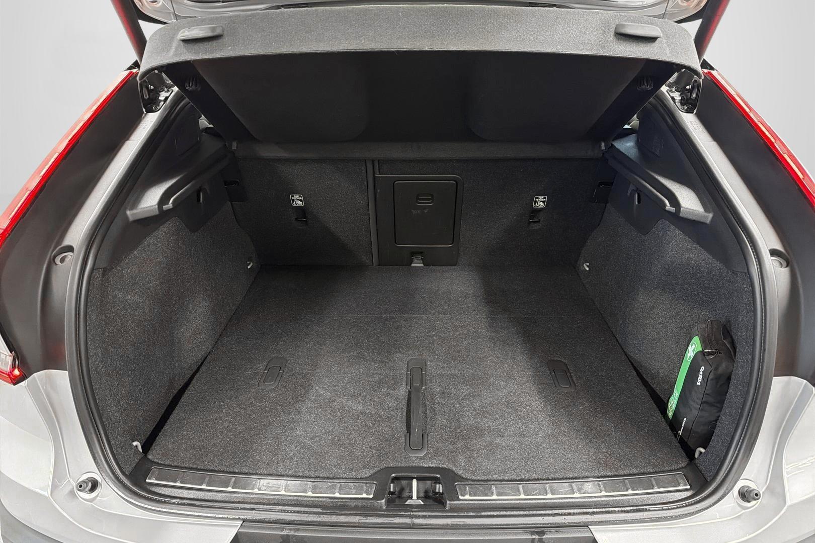 Volvo C40 2022