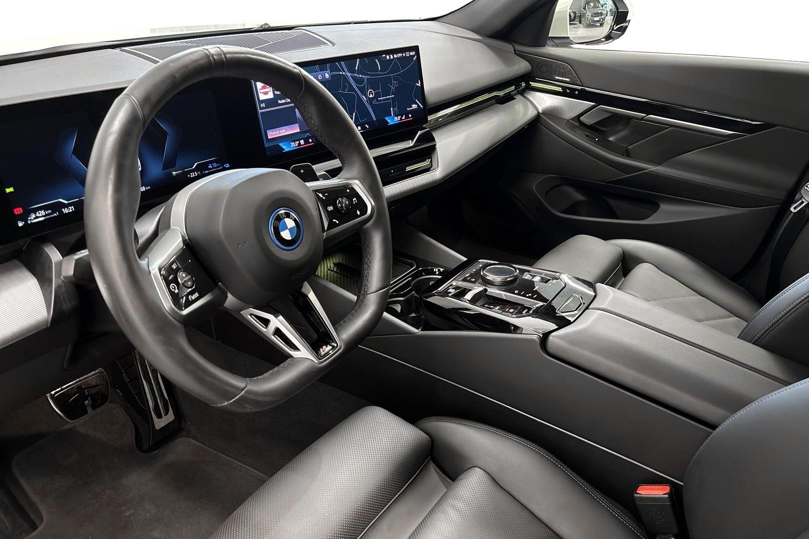 BMW 530 2025