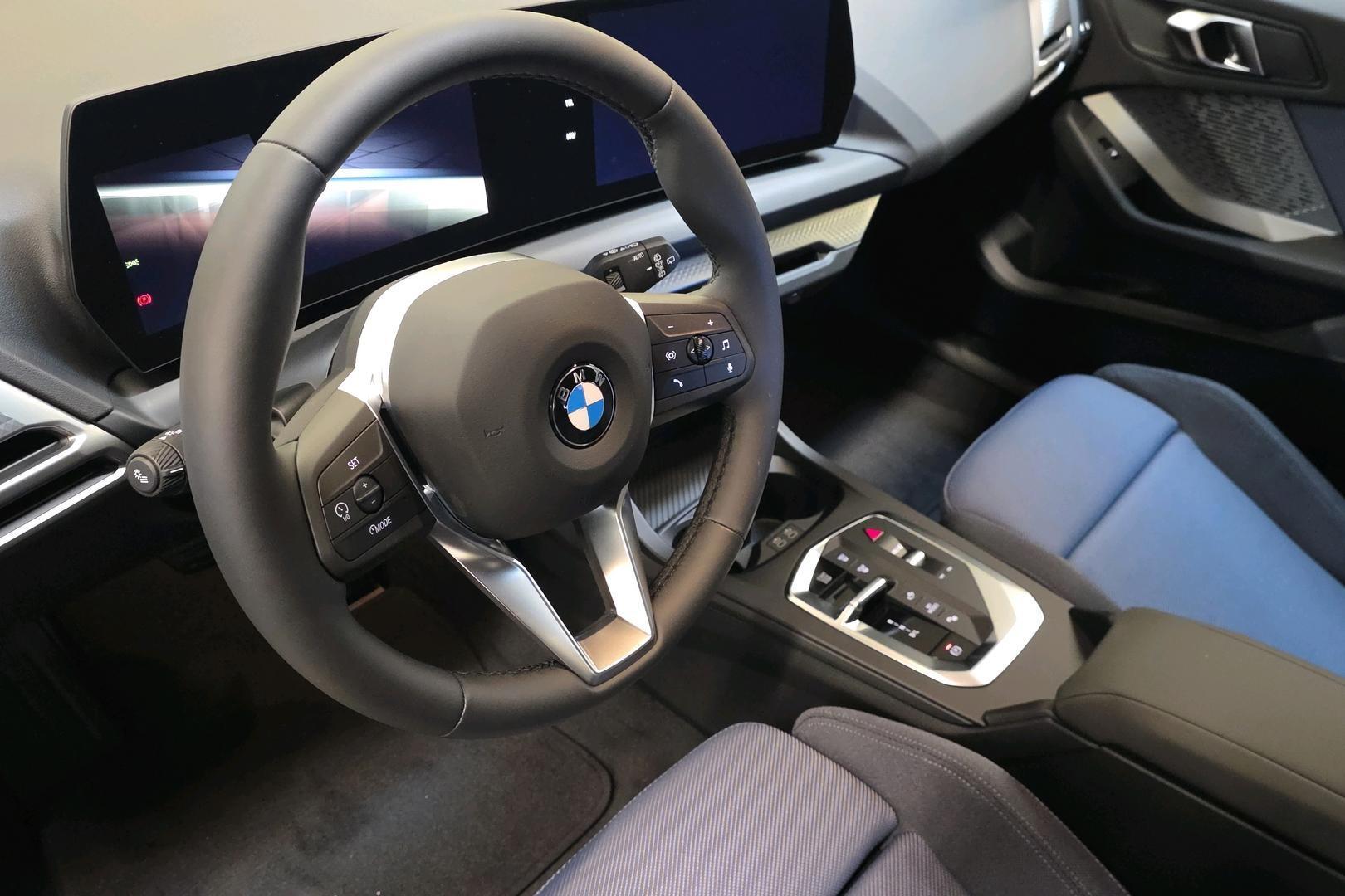 BMW 120 2026