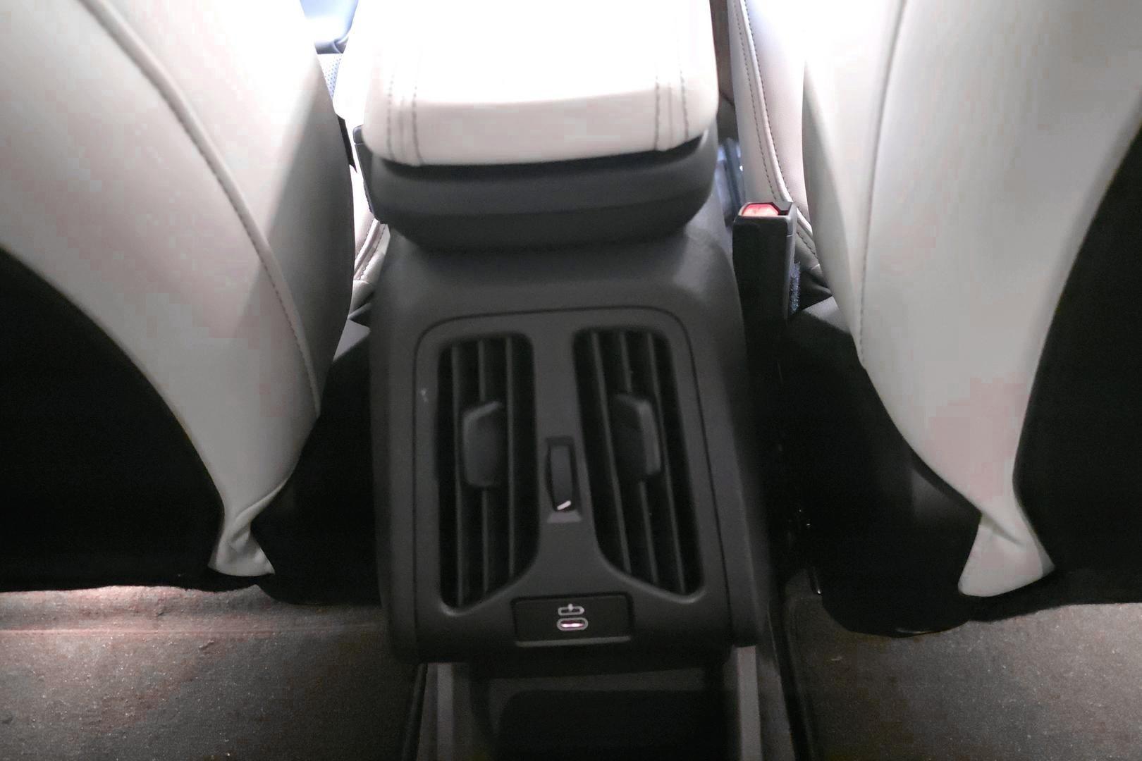 BMW iX1 2026