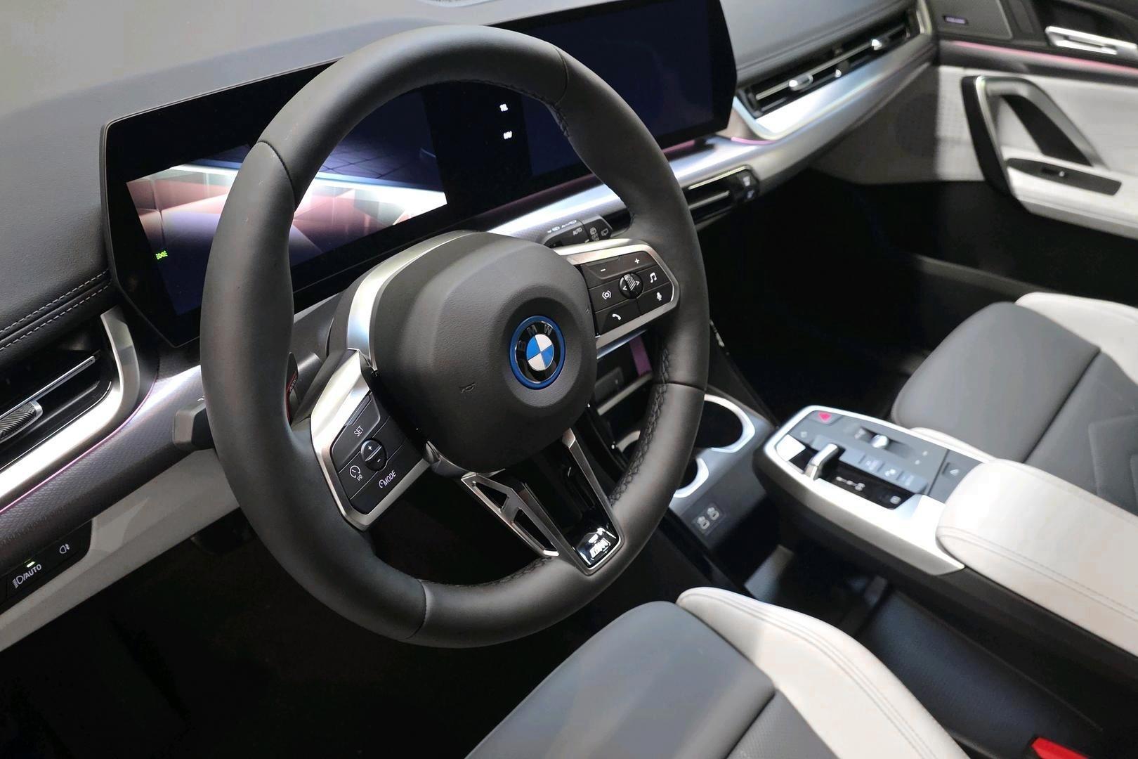 BMW iX1 2026