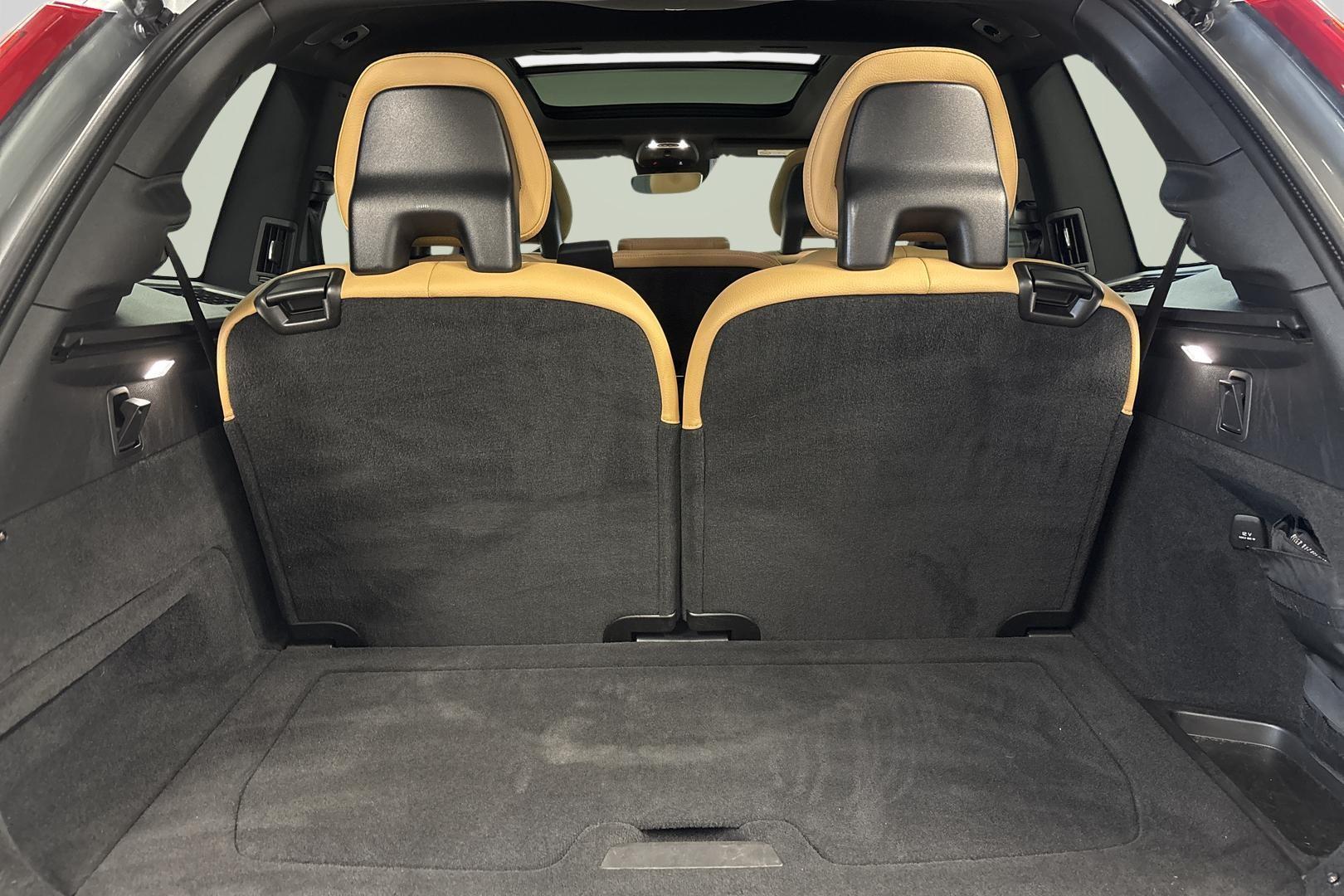 Volvo XC90 15