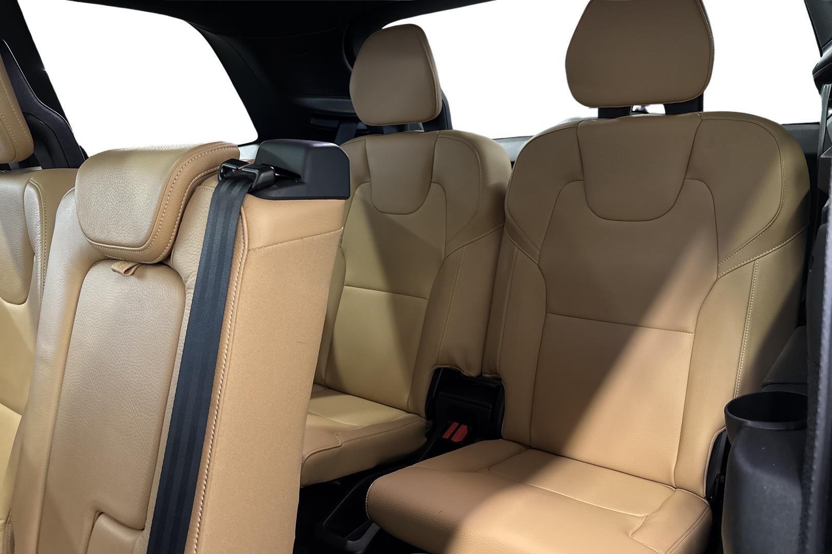 Volvo XC90 17