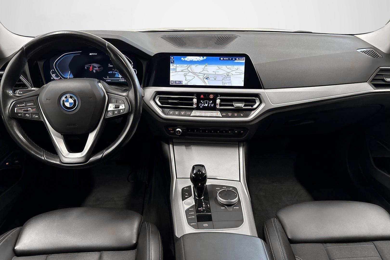 BMW 320 2022