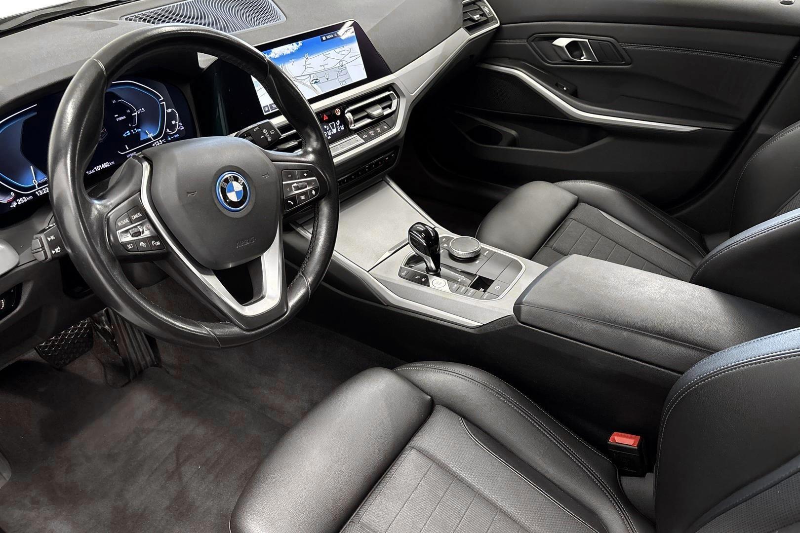 BMW 320 2022