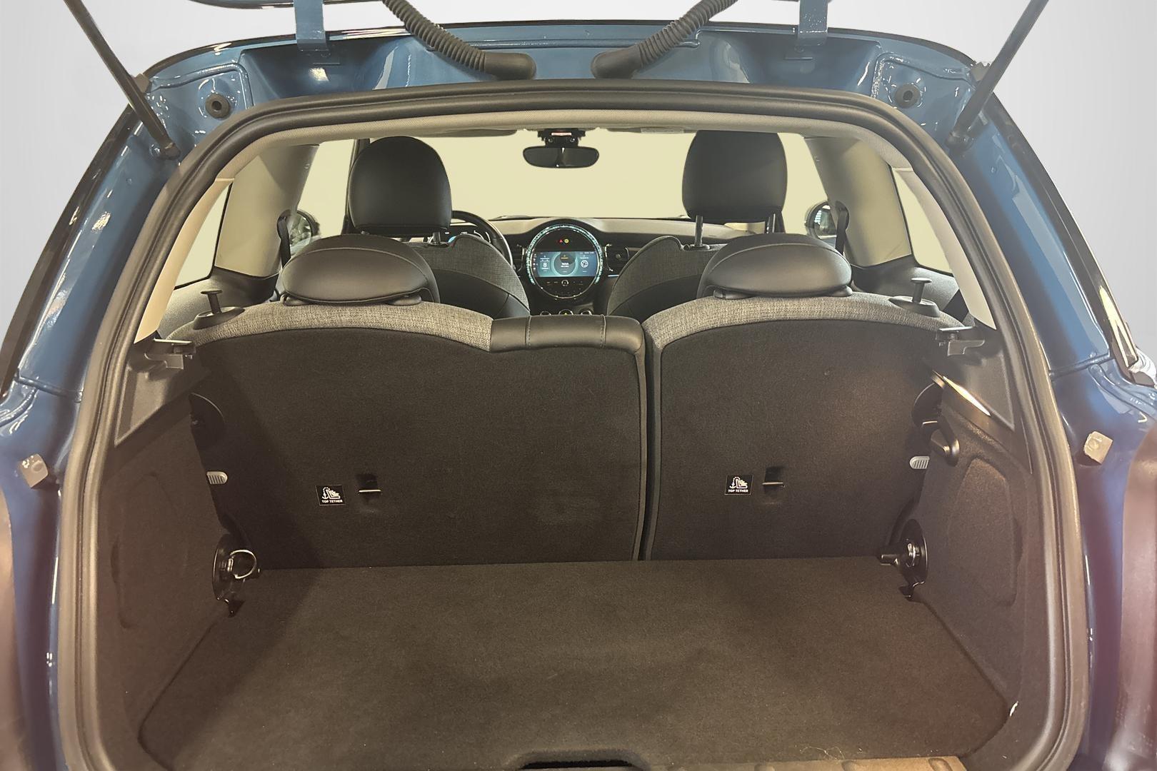 Mini Hatchback 21