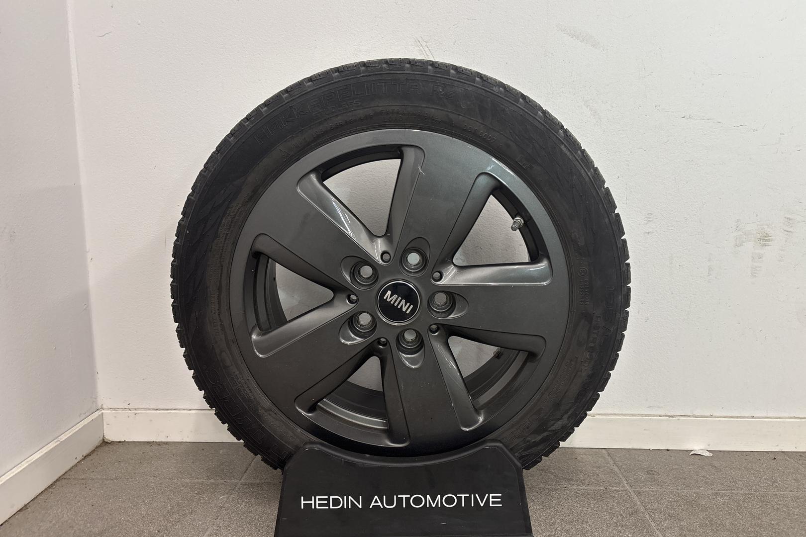 Mini Hatchback 24