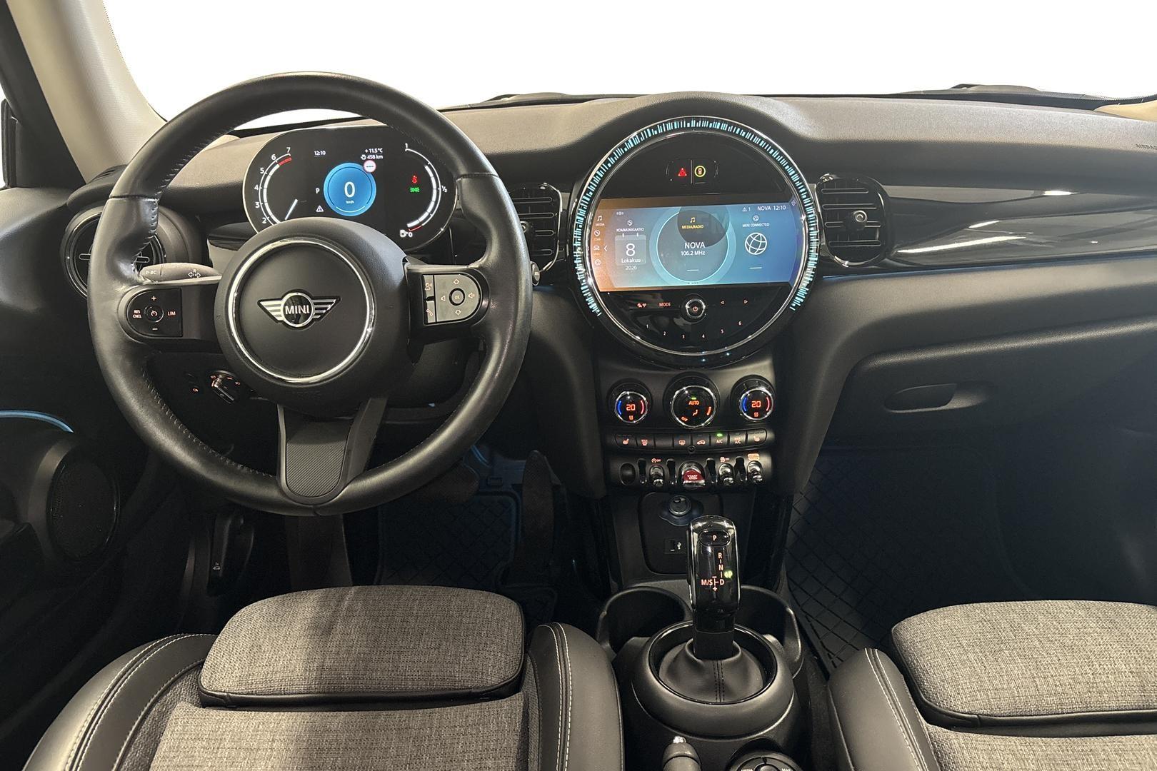 Mini Hatchback 9