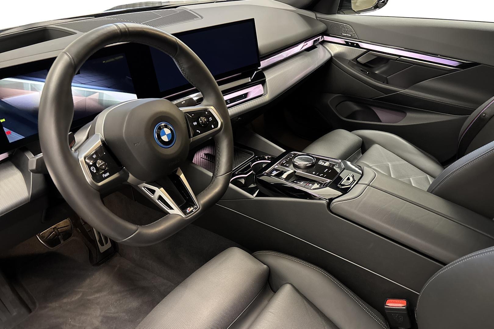 BMW i5 2025